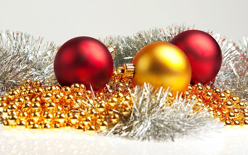 ●●● Holidays Are Almost Here ●●●, red, balls, christmas, tinsel, golden, yellow, silver, HD wallpaper