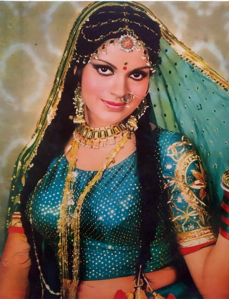Zeenat Aman, actress, bollywood, retro style, HD phone wallpaper