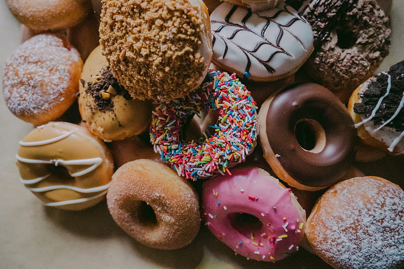 assorted flavor donuts, HD wallpaper