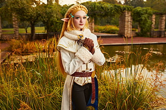 elf cosplay female