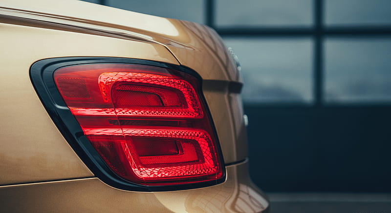 2021 Bentley Flying Spur V8 - Tail Light, car, HD wallpaper | Peakpx