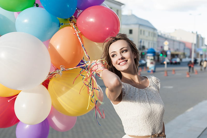 Girl Mood Smile Balloon Outdoors , girls, smile, balloon, outdoors, graphy, HD wallpaper