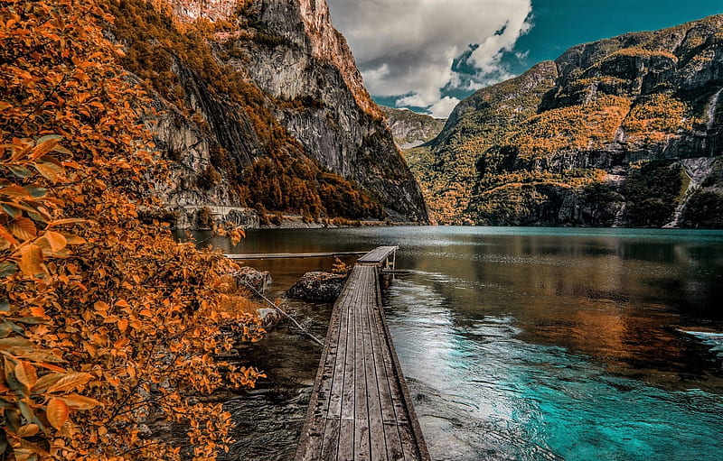 Jumper on lake, water, clouds, mountains, lake, HD wallpaper