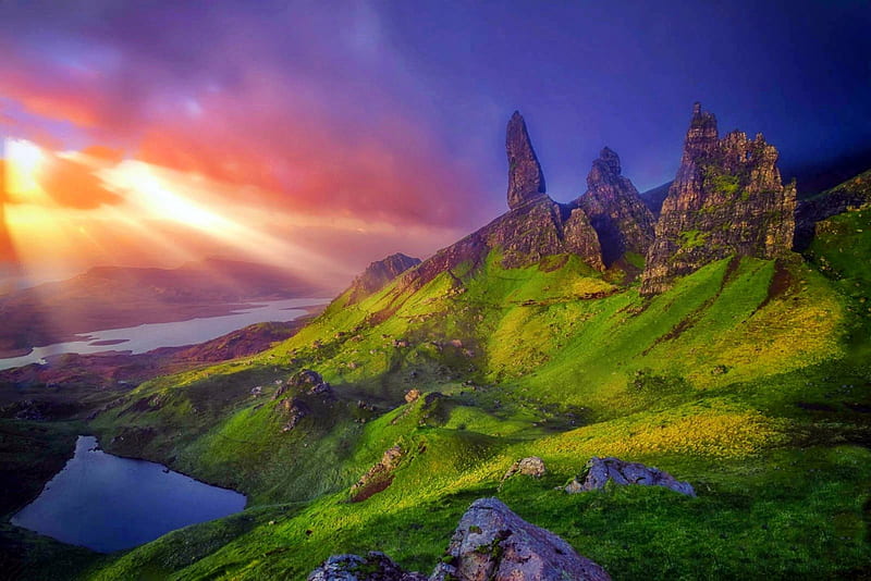 Old Man Of Storr, Scotland, lakes, dawn, grass, sunbeams, bonito, sky, clouds, cliffs, mountains, sunrise, HD wallpaper