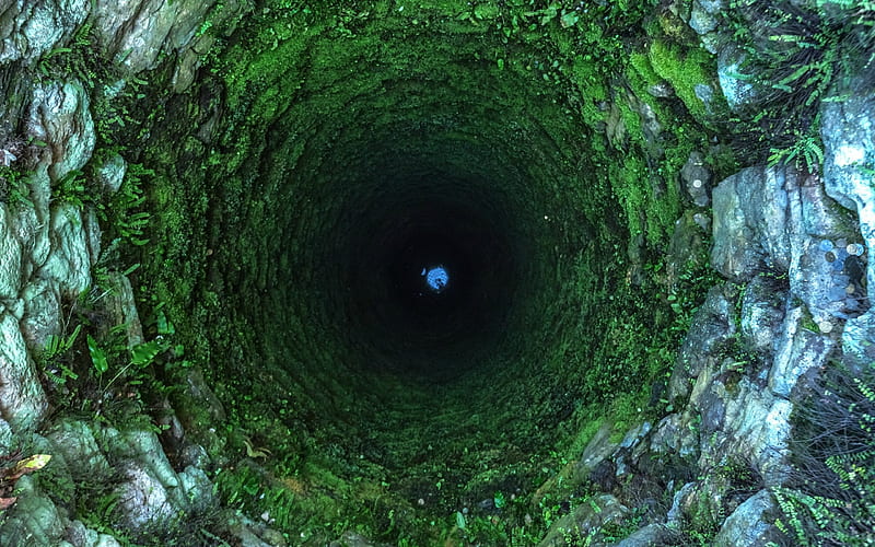 Looking Down a Well nature, reflection, well, HD wallpaper