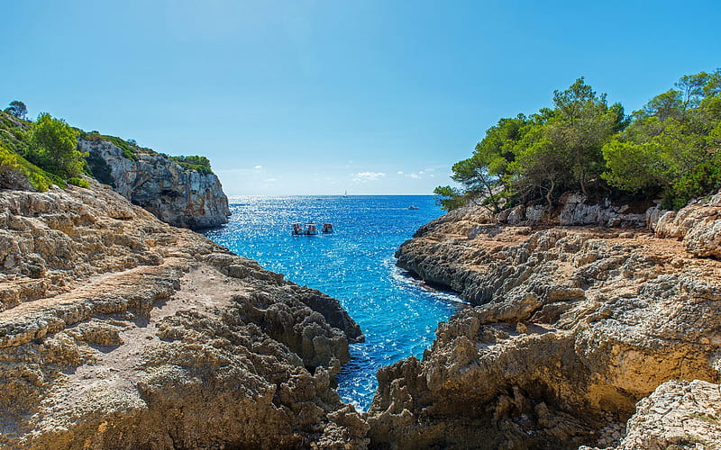Mallorca, Mediterranean Sea, vacation, bay, beach, sailboats, sea, summer, Balearic Islands, Spain, HD wallpaper