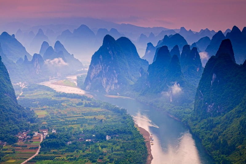 Misty Dawn Over Li River, mystical, dawn, China, National Park, Guilin, bonito, fog, city, mountains, cliff, river, limestone pillars, field, HD wallpaper
