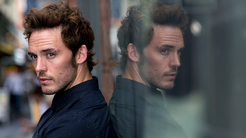 Sam Claflin Is Leaning Back Mirror Wall With Reflection Boys, HD wallpaper