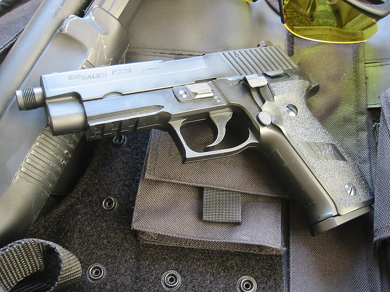 sig p226 (navy seal sidearm), p226, pistol, 22, 08, 2011, sig, HD wallpaper