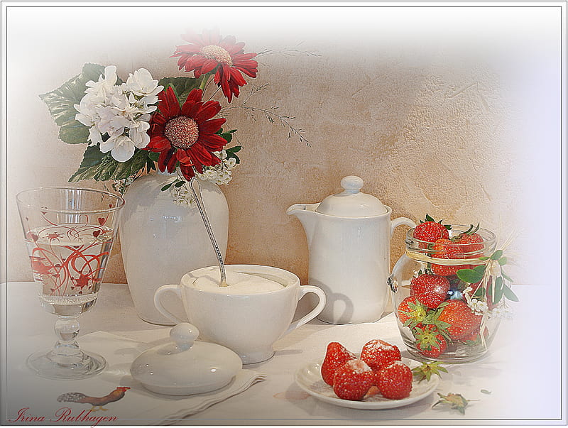 still life, red, vase, bonito, graphy, nice, flower bouquet, jug, strawberries, harmony, sugar, water, cool, cup, flower, white, HD wallpaper
