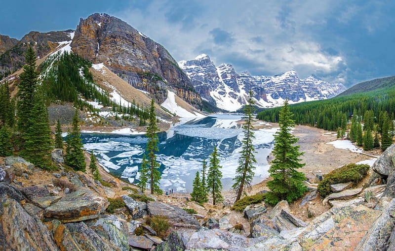 Moraine Lake, Banff National Park, wilderness, mountains, firs, canada, HD wallpaper