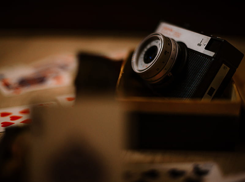 Vintage Camera Ultra, Vintage, dark, Cards, playingcards, camera, moody, HD wallpaper