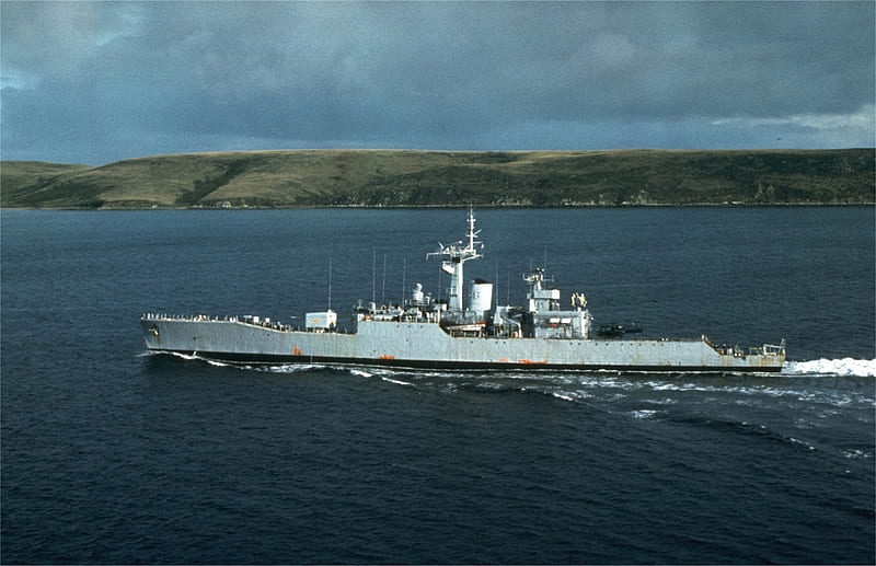 WORLD OF WARSHIPS HMS PLYMOUTH TYPE 12 ROTHESAY CLASS GP FRIGATE FALKLANDS 1982, NOTE: PENNANT REMOVED FROM HULL, crew 155, 2500 tons fld, speed 30 kts, 2 EE steam turbines, 30000 shp, 2 B and W boilers, range 5200 miles at 12 kts, length 370 ft, HD wallpaper