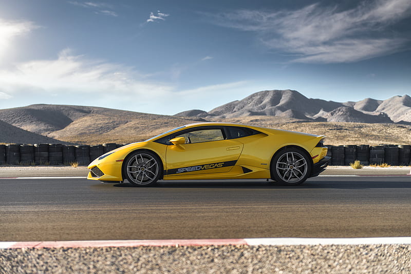 Yellow Lamborghini Huracan , lamborghini-huracan, lamborghini, carros, HD wallpaper