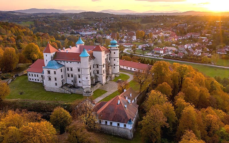 Wisnicze Castle, Poland, autumn, Poland, castle, village, HD wallpaper