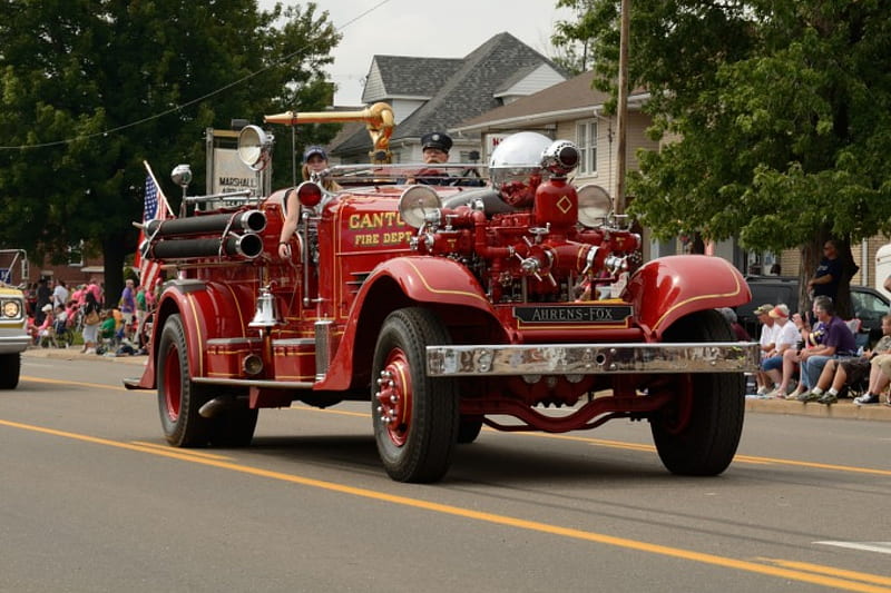 Vintage Fire Engine, classic fire truck, retro fire engine, fire truck, HD wallpaper