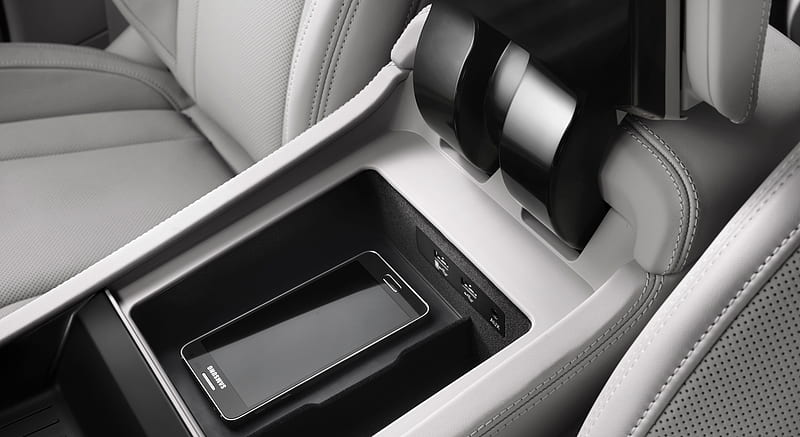 2016 Audi Q7 - Inductive Charging Phone Box - Android , car, HD wallpaper