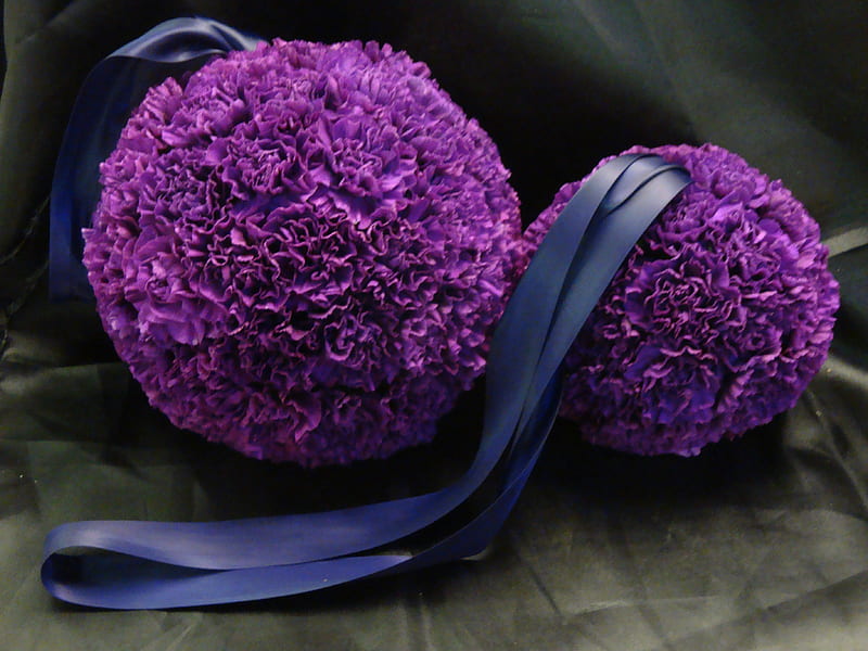 ••• A Purple Wedding Day •••, satin, purple, balls, ribbons, carnations, blue, HD wallpaper