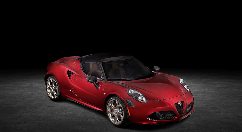 Alfa Romeo 4c вид сбоку