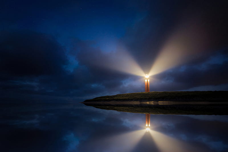 lighted brown lighthouse beside body of water, HD wallpaper