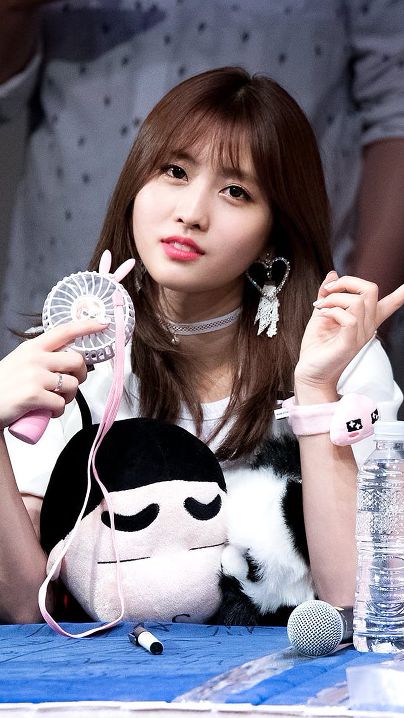 Download free Hirai Momo With Portable Fan Wallpaper - MrWallpaper.com