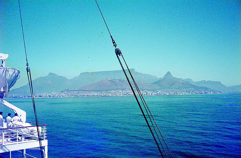 RMS Oranje approaching Cape Town, ships, rms oranje, cape town, table mountain, HD wallpaper