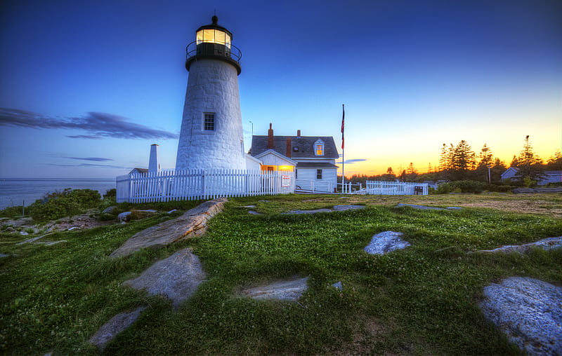 A Beacon Of Light, maine, guides ships, sea, lighthouse, HD wallpaper