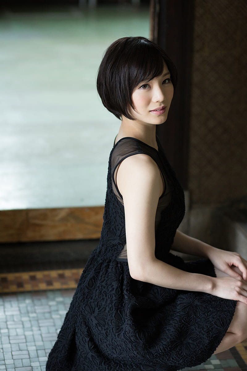 women, legs, sensual gaze, Airi Suzumura, short hair, HD phone wallpaper