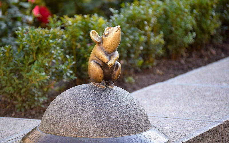 Mouse in Klaipeda, Lithuania, art, Lithuania, mouse, sculpture, HD wallpaper