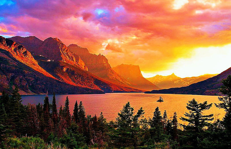 Sunset over Wild Goose Island, Glacier NP, British columbia, mountains, colors, clouds, sky, canada, lake, HD wallpaper