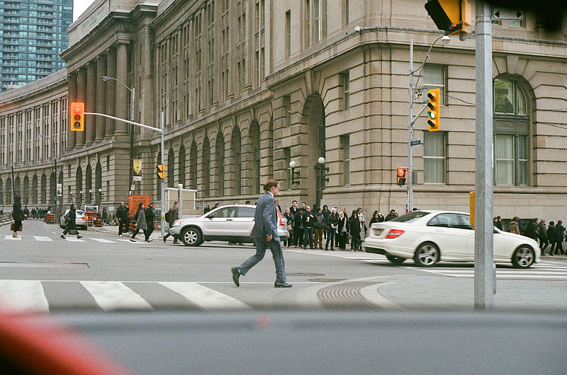 man in gray suit jacket and dress pants crossing pedestrian, HD wallpaper