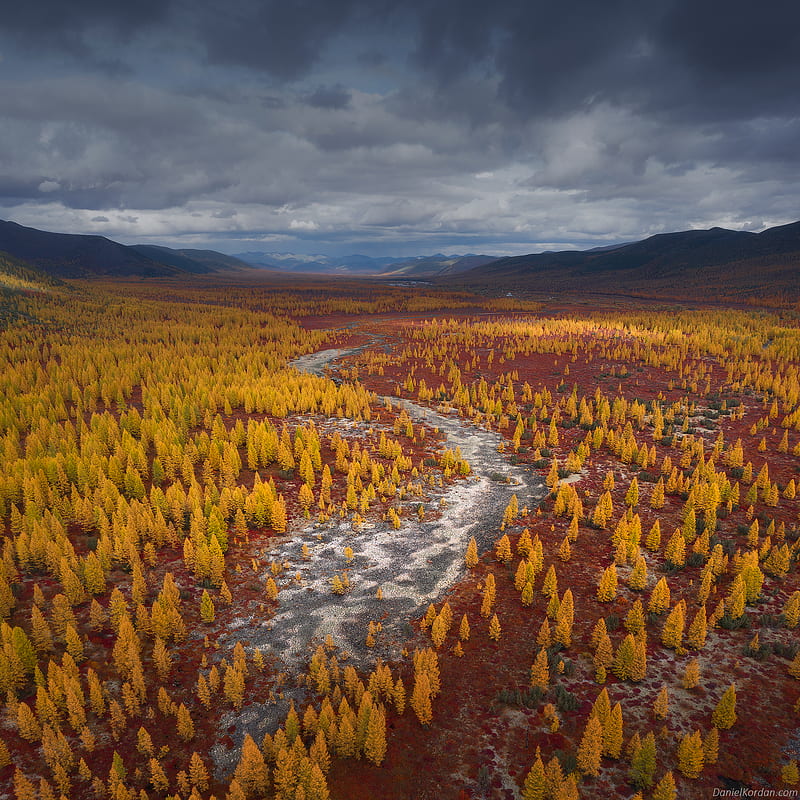Daniel Kordan, landscape, sky, clouds, overcast, hills, horizon, trees, fall, desolate, HD phone wallpaper