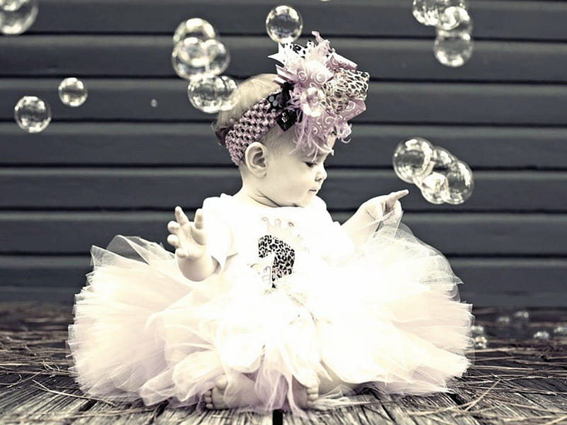 Precious Baby, bonito, adorable, little ballet, purity, baby, cute, bubbles, beauty, innocences, HD wallpaper