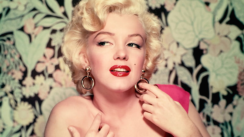Marilyn Monroe Is Having Hand On Earring Wearing Pink Dress In Leaves Background Celebrities, HD wallpaper