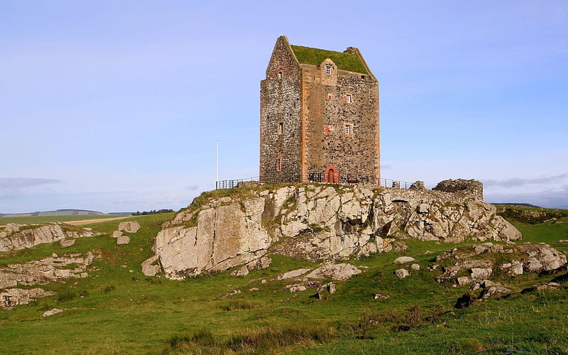 Smailholm Tower, Scotland, architecture, rocks, medieval, tower, HD wallpaper