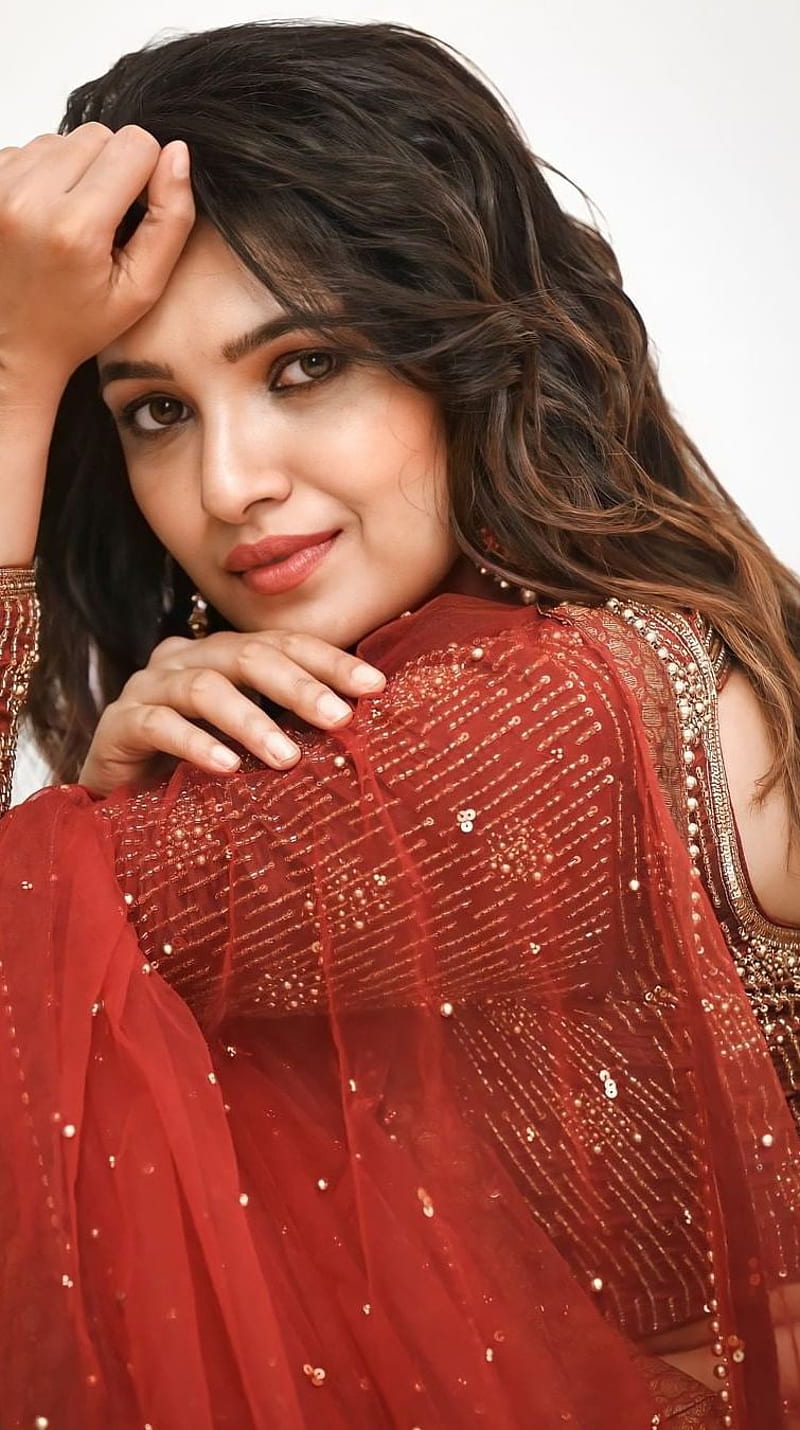 Vani bhojan , tamil actress, red dress, HD phone wallpaper
