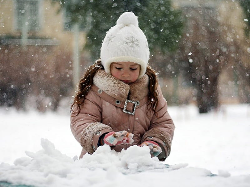Playing In The Snow, playing, adorable, winter, sweet, hat, coat, gloves, girl, child, snow falling, HD wallpaper