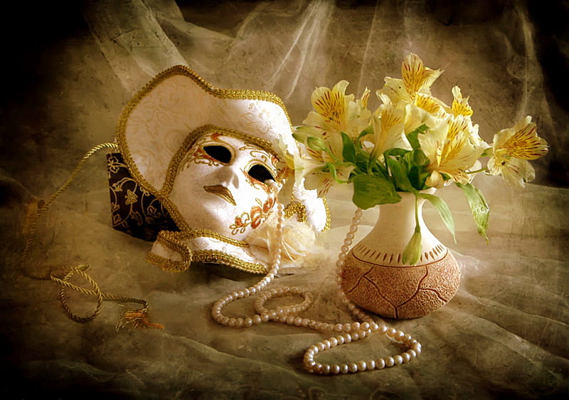 The Masque, flowers, vase, pearls, mask, hat, HD wallpaper