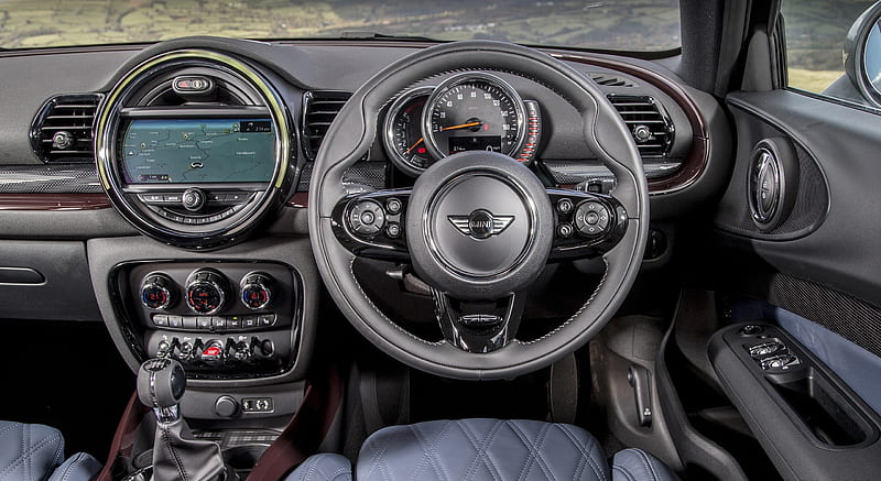 2016 MINI Cooper Clubman D (UK-Spec) - Interior, Cockpit , car, HD wallpaper