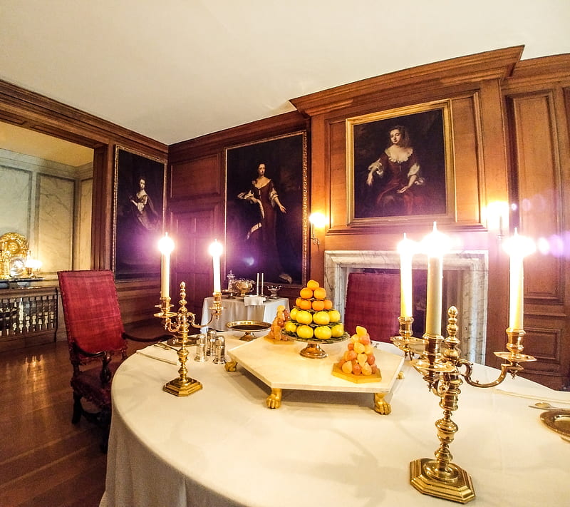 Gold dinner, candle, chair, dining room, eat, food, fruits, furniture, hampton court, historical, hungry, king, london, object, painting, graphy, real, seat, table, visit hampton court, vultursebastian, wood, HD wallpaper