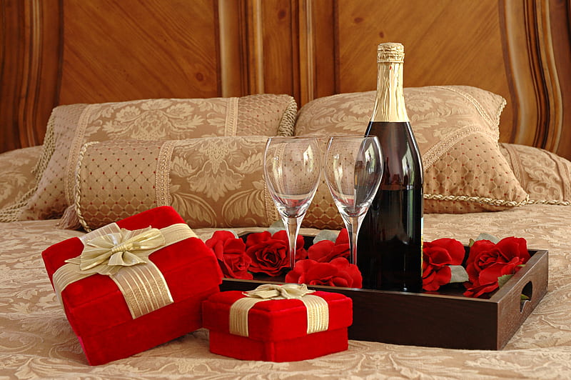 romance, red, rose, interior, bonito, valentine, elegant, bed, still life, graphy, nice, love, drink, room, cups, harmony, gift, roses, cool, boxes, champagne, HD wallpaper