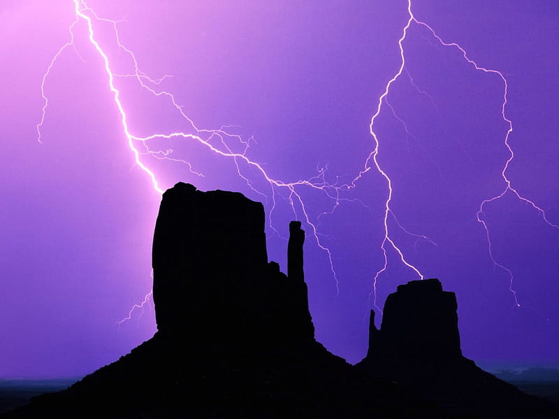 Lightning Over the Mittens Monument Valley Arizona, nature, sky, HD wallpaper