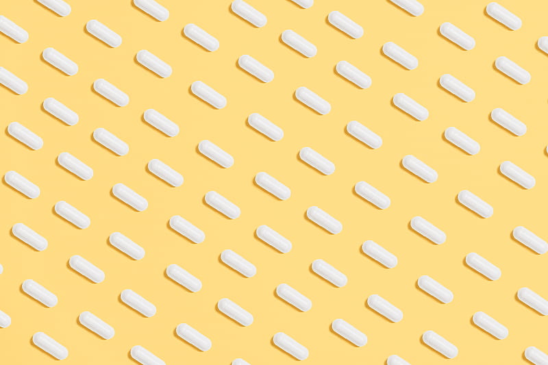 White Capsules on Yellow Background, HD wallpaper