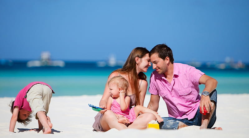 lovely family, beach, family, lovely, people, HD wallpaper