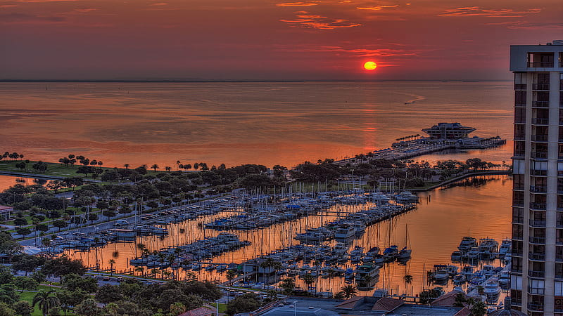 St. Pete Sunset, marina, golden, ocean, sunlight, setting, bonito, bronzed, boats, r, HD wallpaper