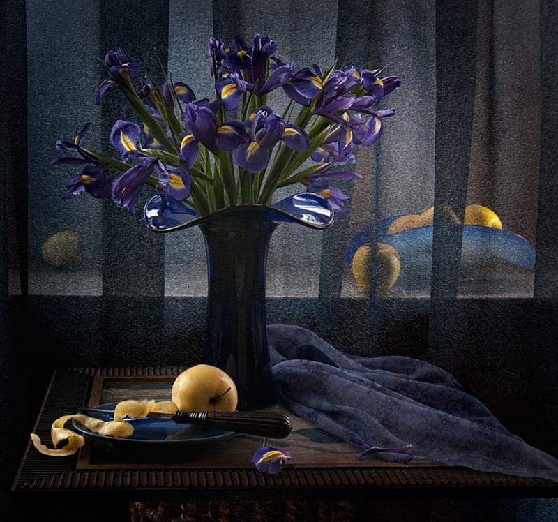 Blue noon ..., apple, still life, blue noon, flowers, vase, reflection, HD wallpaper