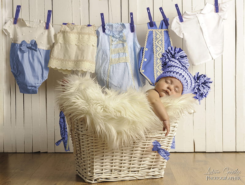 Sleeping baby, baby, cute, boy, basket, copil, child, white, fur, blue, HD wallpaper