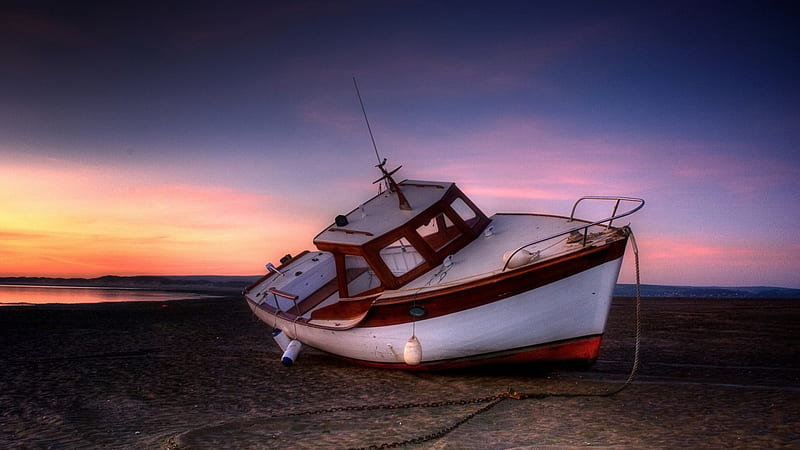 wooden boat chained to beach at low tide, beach, chain, boat, twilight, low tide, HD wallpaper