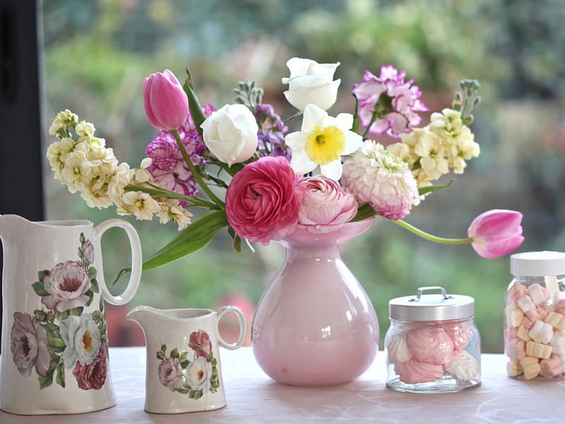 Flowers bouquet, ranunculus, bouquet, daffodils, vase, marshmallow, tulips, carnations, jars, HD wallpaper