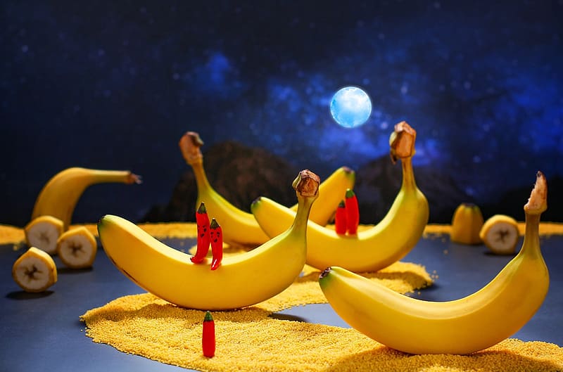 BANANA MOON, 4K